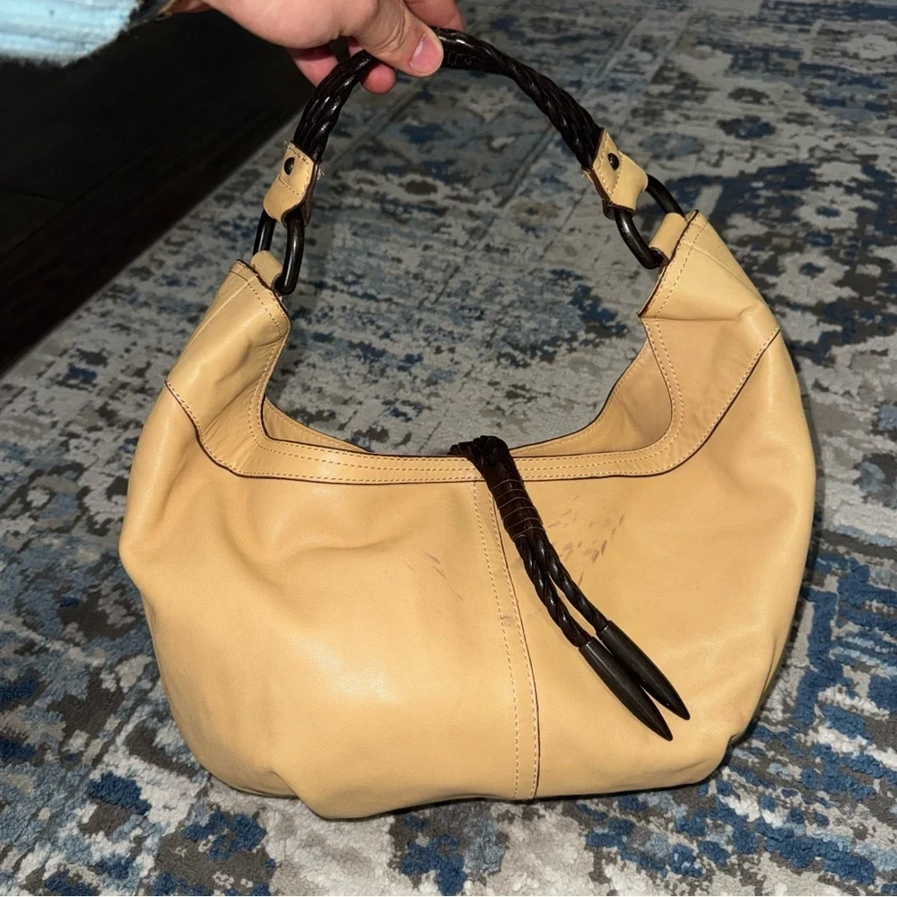 Kenneth Cole Elegant Tan Leather Women's Bag
